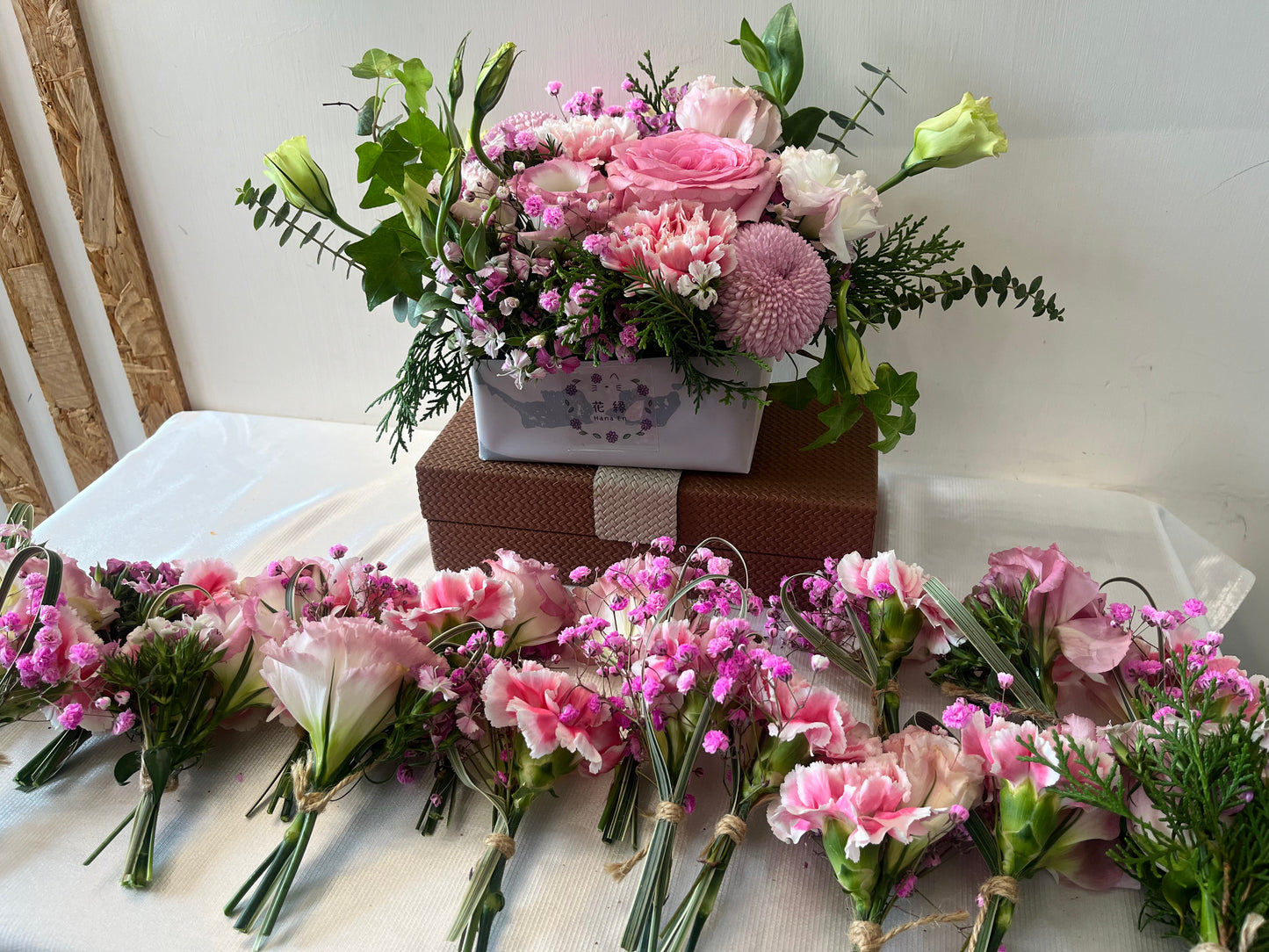 Pet Funeral Flower Arrangement Decoration 寵物葬禮花藝佈置
