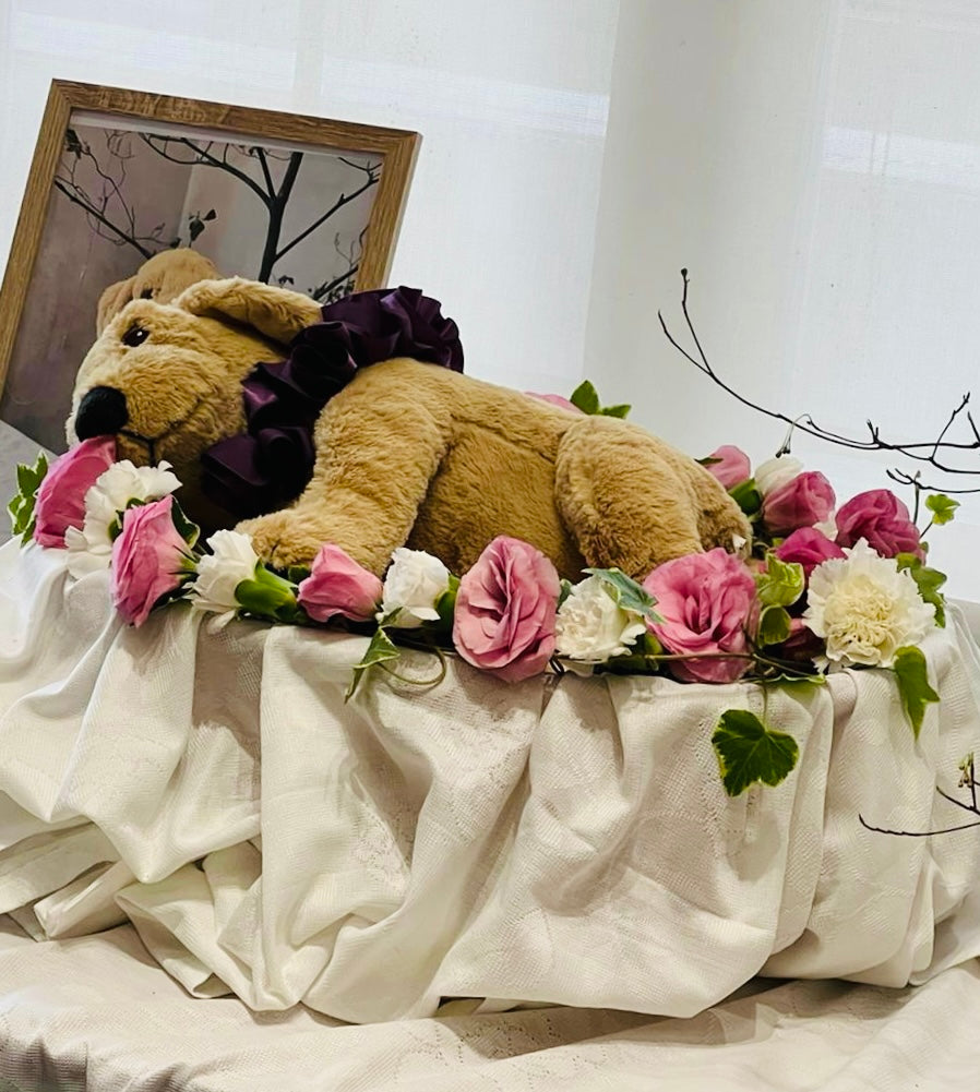 Workshop - Pet Funeral Flower Arrangment